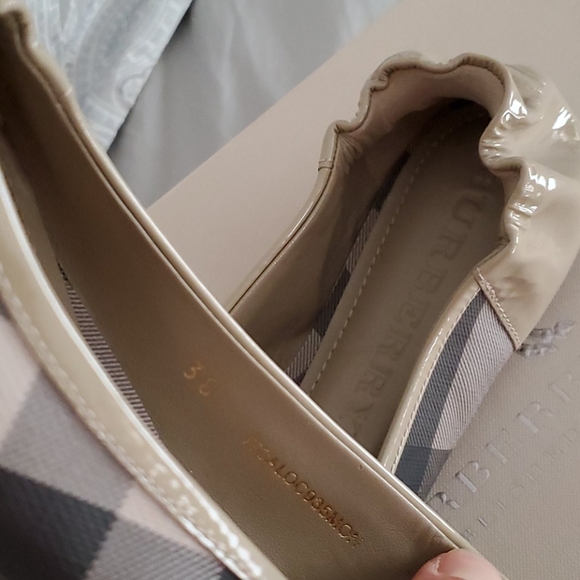 Burberry Nova Check Patent Leather Ballerina Flats - Picture 6 of 7